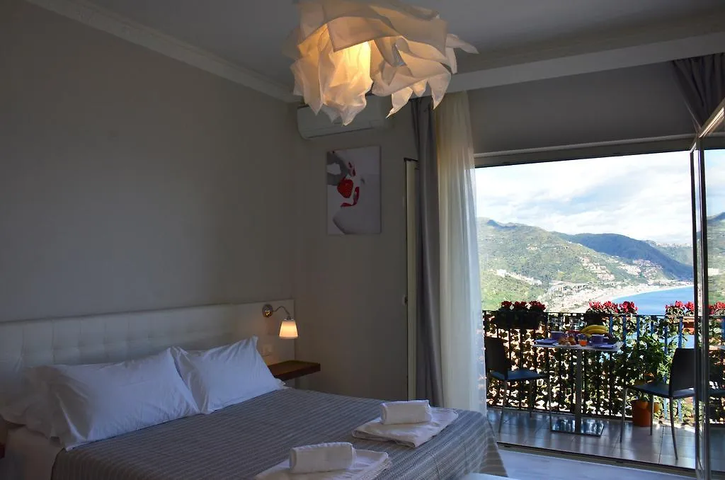 Bed & Breakfast Athena Charming 2*